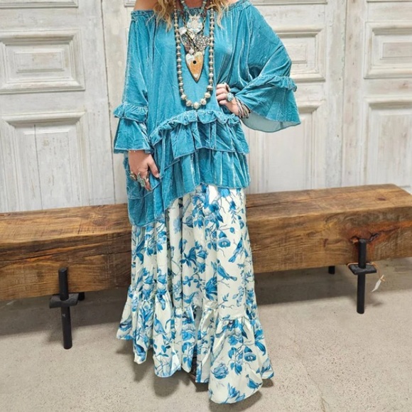 A rare Bird NWT BIRD OF PARADISE CREAM & TURQUOISE PANTS OS - Picture 1 of 15